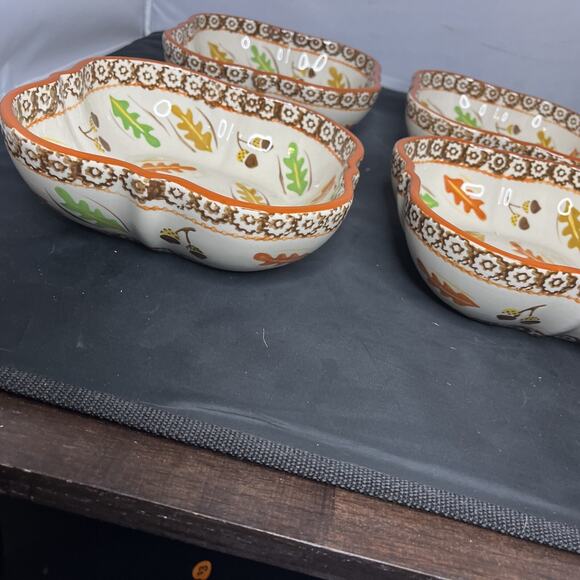Temptations by Tara Old World Fall Leaf 7.5” Soup Salad Bowls (4) Thanksgiving - Picture 4 of 9